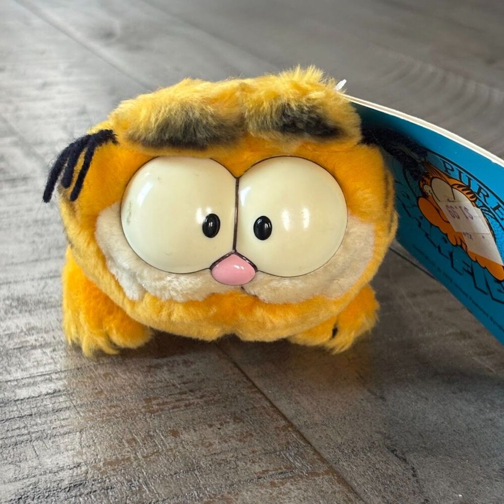 Vintage Dakin Small Tiny Garfield Plush Handheld 1978